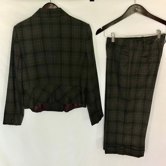Express Pant Suit. Black/Gray Plaid Size 8 - Picture 3 of 16